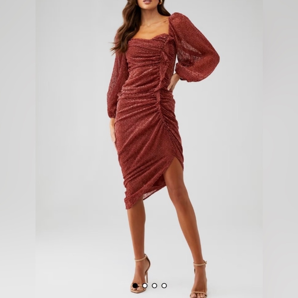 Astr Rust Red Long Sleeve Ruched Midi Dress